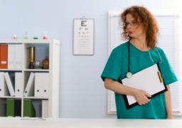Doraźnie w nagłych wypadkach pielęgniarka może podać leki bez zlecenia lekarza