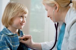 Senat: komisja zdrowia o onkologii dziecięcej i pediatrii