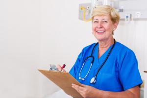 Opublikowano przepisy wykonawcze dotyczące wystawiania recept przez pielęgniarki i położne