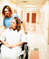 Do 2020 r. liczba pielęgniarek i położnych zmaleje o ponad 20 tys.