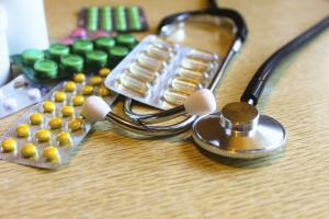 72 procent Polaków zażywa suplementy diety