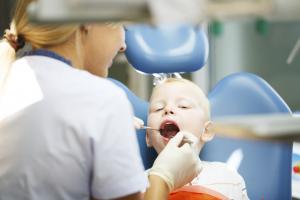 MZ: trwają prace nad przywróceniem opieki stomatologicznej w szkołach 