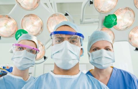 Warszawa: innowacyjna operacja neurochirurgiczna