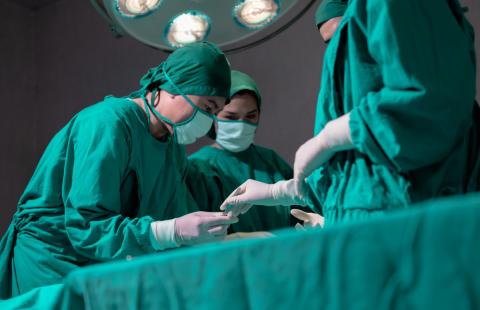 Szpitale czekają na konkursy na świadczenia poza siecią