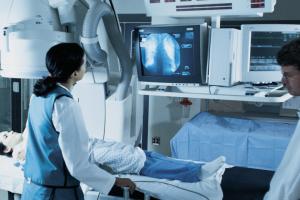 Raport: rekomendacje zmian dotyczące diagnostyki i leczenia nowotworów płuca