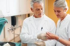 Naczelna Rada Lekarska o płacy minimalnej: Wykluczenie z projektu rezydentów niedopuszczalne