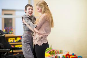 System wsparcia osób z niepełnosprawnością nie może wykluczać dzieci