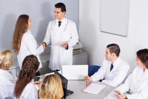 Nowe zasady przeprowadzania testu umiejętności dla medycznych zawodów regulowanych