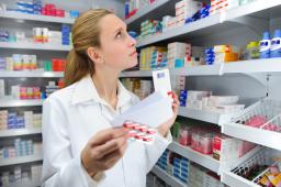 Hurtownie i importerzy leków muszą zgłosić tablice rejestracyjne do 14 lipca