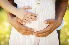 Sprawdź, jak obliczyć trzeci miesiąc ciąży - po nim umowa przedłuża się do porodu!