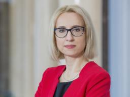 Prof. Czerwińska: Podatki wymagają uszczelnienia, z euro lepiej się nie śpieszyć