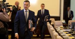 Rząd zdecydował: Minimalne wynagrodzenie w 2019 r. - 2 250 zł