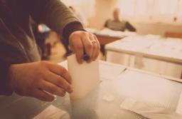 Brakuje chętnych do pracy w komisjach wyborczych; problemy zwłaszcza w dużych miastach