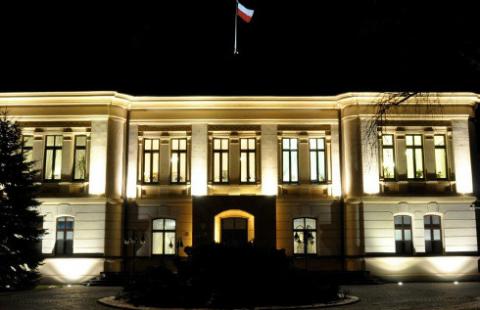 Niewłaściwy skład Trybunału powodem wycofania wniosku rzecznika