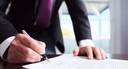 Prezydent podpisze ustawę o wolnym 12 listopada