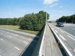 Wojewoda: Plan miejscowy nie może ograniczać zarządcy drogi