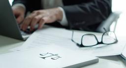 Po nieudanym zjeździe radcowie zaczną debatę nad reformą? KRRP kieruje propozycje do analiz