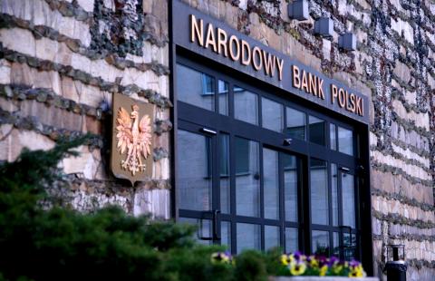 Ekspresowe tempo prac nad ustawą o płacach w NBP