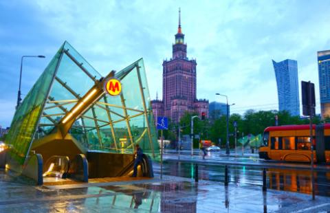 Więcej pieniędzy dla nauczycieli w Warszawie