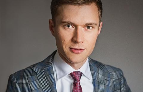 Kobieta, która zarabia mniej niż mężczyzna, może pozwać pracodawcę