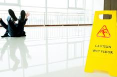 Szkoła nie odpowiada za wypadek spowodowany wyłącznie przez ucznia