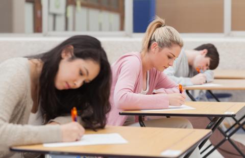 Kolejny egzamin bez przeszkód, ale możliwy problem z maturami
