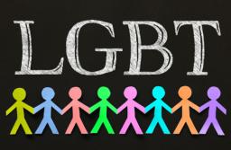 NSA: Skład 7 sędziów wypowie się w sprawie wpisu do akt stanu cywilnego dziecka ze związku LGBT