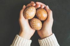 Pisanka pisance nierówna - prawa kur też mają być chronione