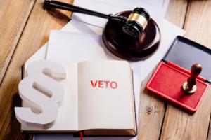 Wyłączenie sędziego z powodu kredytu frankowego nie jest konieczne