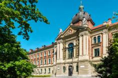 Na rozliczenia z fiskusem wpływa nie tylko prawo podatkowe