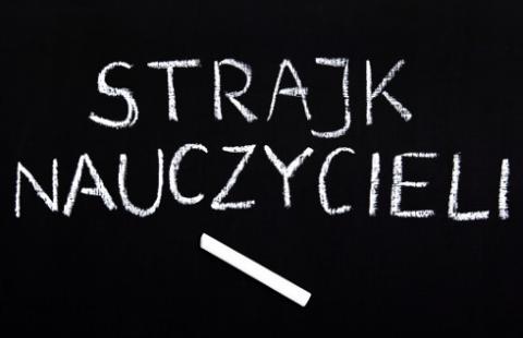 MF: Nauczyciele mogą dostać pieniądze za dodatkowe zajęcia, nie za strajk