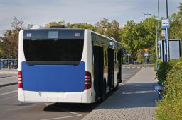 Rząd dofinansuje lokalne przewozy autobusowe