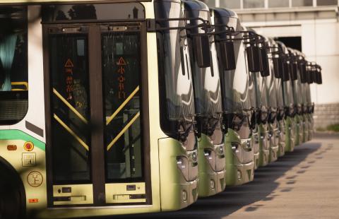 NFOŚ przekazał pieniądze dla gmin na autobusy elektryczne i stacje ładowania