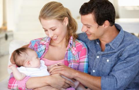Zaprzeczenie macierzyństwa lub ojcostwa - dziecko ma mieć rok na powództwo