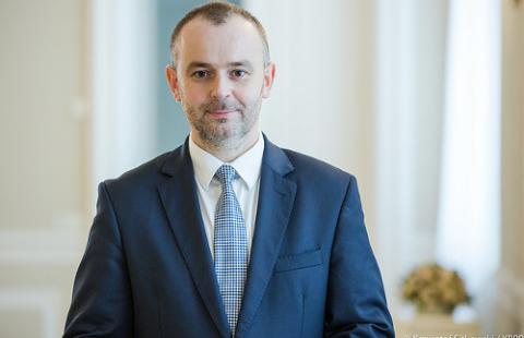 Mucha: Pluralizm związkowy nie upolityczni służb