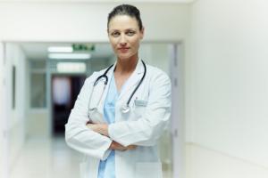 Brakuje lekarzy - szpitale zamykają coraz więcej oddziałów