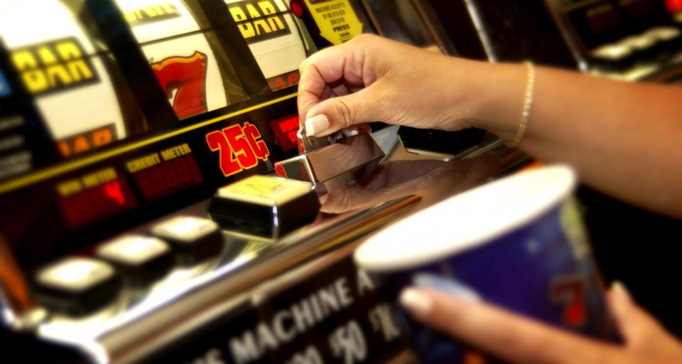 NIK: Uzależnienie od hazardu wciąż problemem, szczególnie wśród młodych