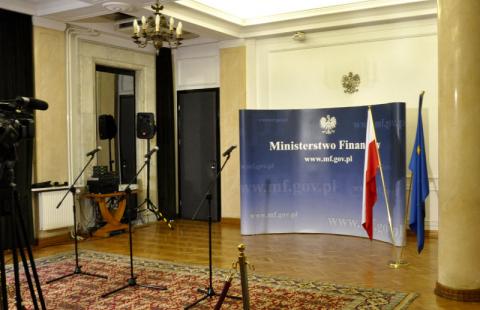 Minister finansów ingeruje w prawo karne - złamał Konstytucję?