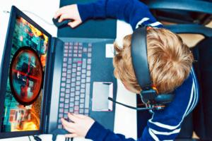 Rodzic sprawdzi w aplikacji, czy gra jest przeznaczona dla jego dziecka