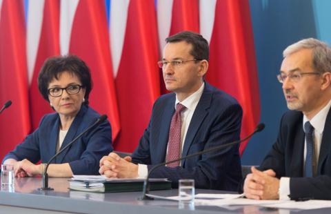 Ustawa o majątkach rodzin polityków uchwalona także przez Senat