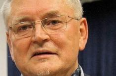 Eksponowanie flagi państwowej wciąż rodzi problemy