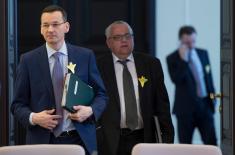 Premier pisze do Netfliksa - nieścisłości historyczne w serialu