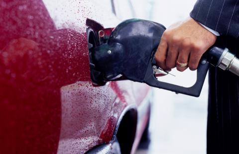 W 2020 roku opłata paliwowa będzie o 4 proc. wyższa