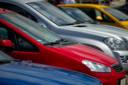 Sprzedaż auta po sześciu miesiącach od wykupu z leasingu bez PIT
