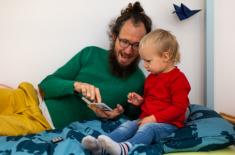 Urlop ojcowski - nowy benefit dla pracowników