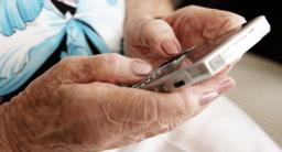 Mobilna aplikacja dostarczy dowód życia emeryta za granicą