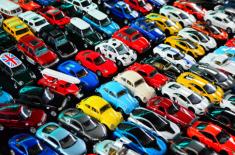 Po zmianie przepisów o rejestracji wciąż kolejki w wydziałach komunikacji