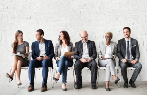 Rośnie liczba cudzoziemców pracujących w Polsce i prowadzących tu biznes