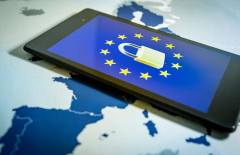 Operatorzy komórkowi mogą rozsyłać informacje o koronawirusie