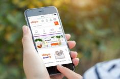 Premier zakazał Allegro i OLX sprzedaży maseczek i żeli antybakteryjnych